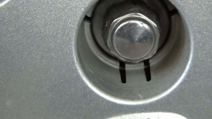 How To Remove Worn Out Rounded Lug Nuts The Easy Way