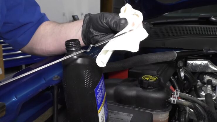 How to Refill Transmission Fluid on Chevrolet Silverado